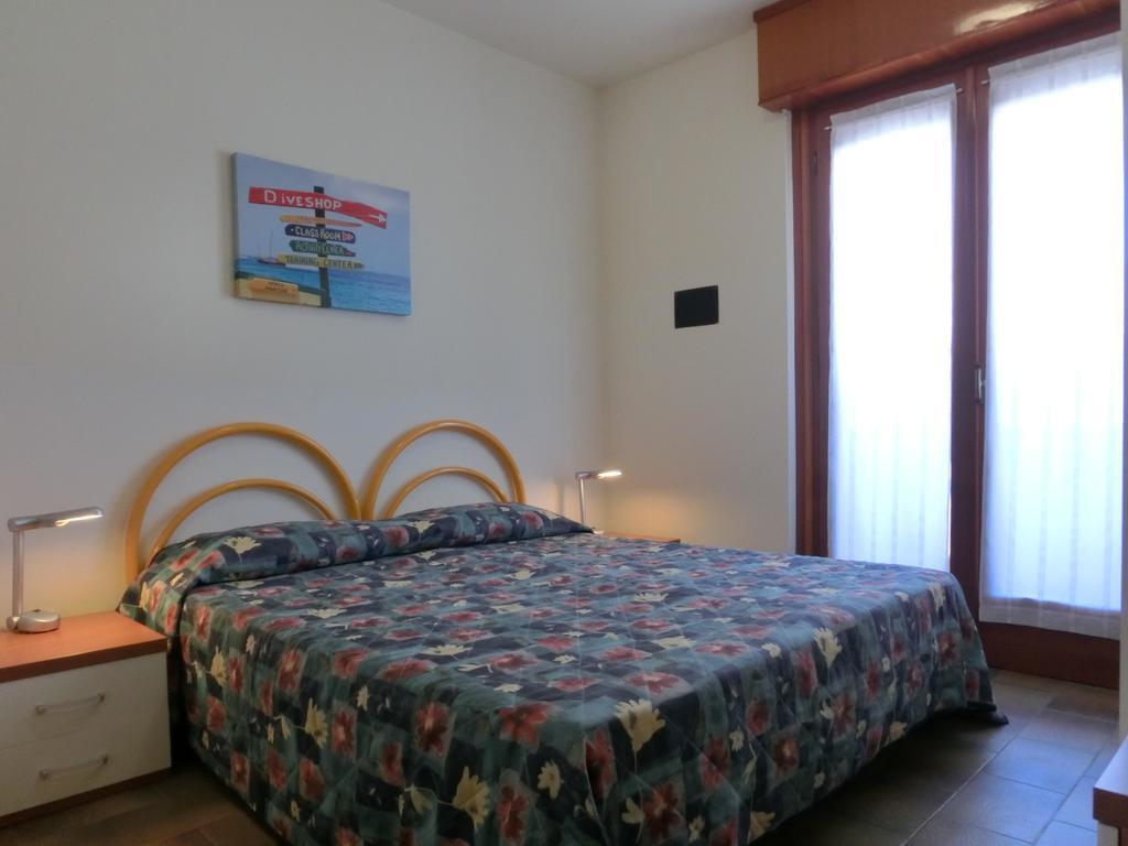 Ferienwohnung Salisburgo Lignano Sabbiadoro Zimmer foto